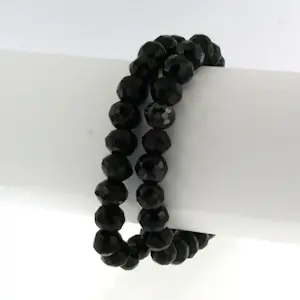 14k gouden slot met granaat aan een twee rijen granaten armband - 44.4 gr kopen? Bied vanaf 450!