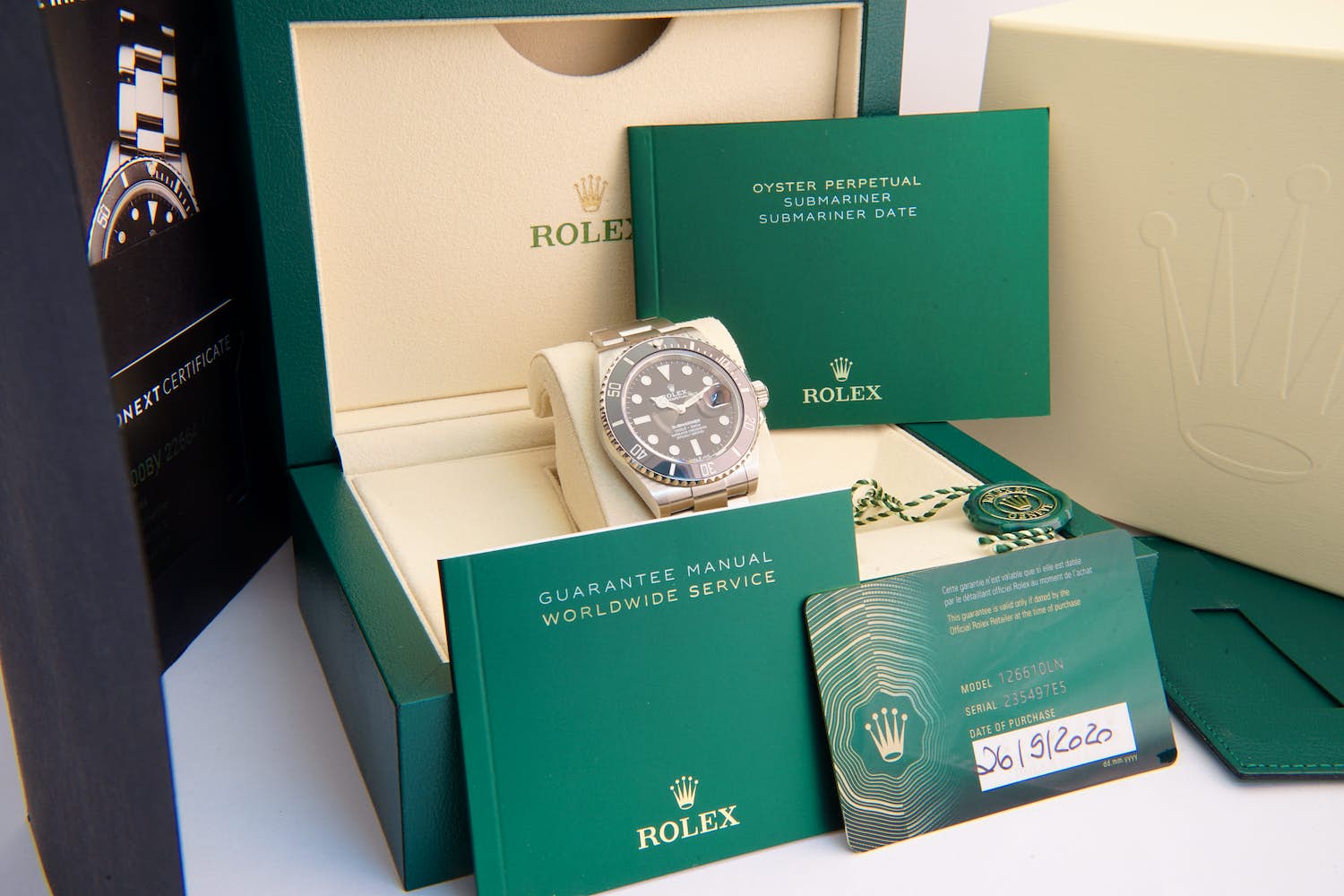 127- Originele Rolex 126610LN  Submariner Date - BLACK - met papieren - ZGAN! kopen? Bied vanaf 10400!