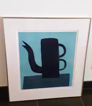 Klaas Gubbels - Zwarte kan met dubbel oor op tafel (mooi gelijst!) verkocht voor € 435!