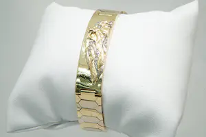 92-  Aparte 18Kt bi-color gouden-armband met fraaie diamanten leeuwenkop kopen? Bied vanaf 1930!