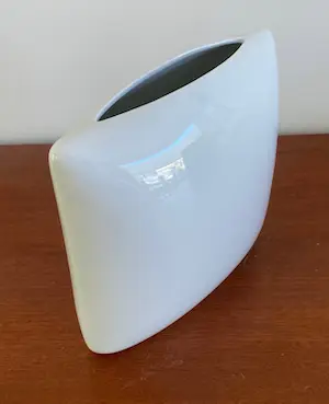 Rosamunde Nairac - Wit porseleinen "Kussen" vaas groot model uitgevoerd voor Rosenthal kopen? Bied vanaf 50!