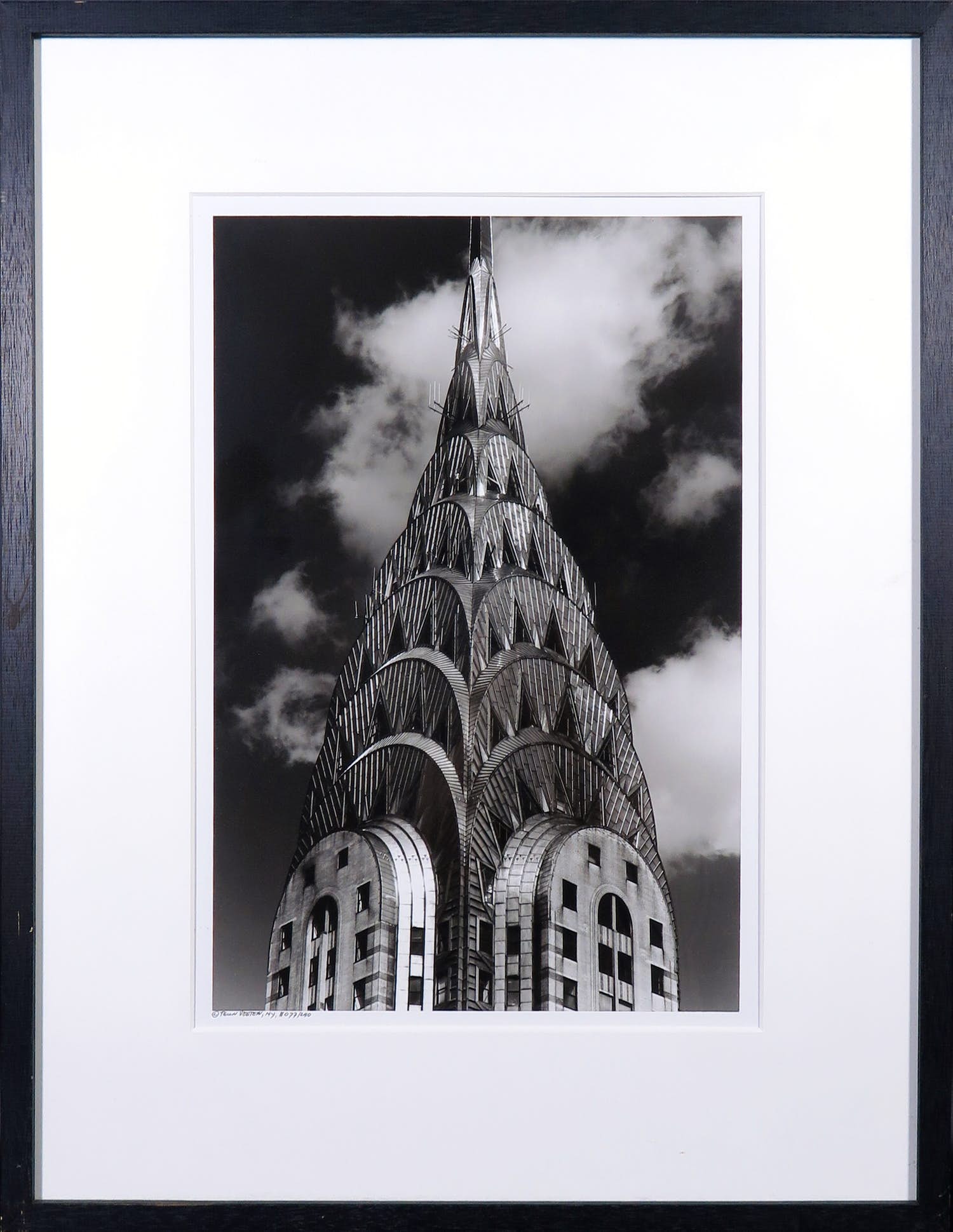 Teun Voeten - Foto, Lipstick Building - Ingelijst kopen? Bied vanaf 40!