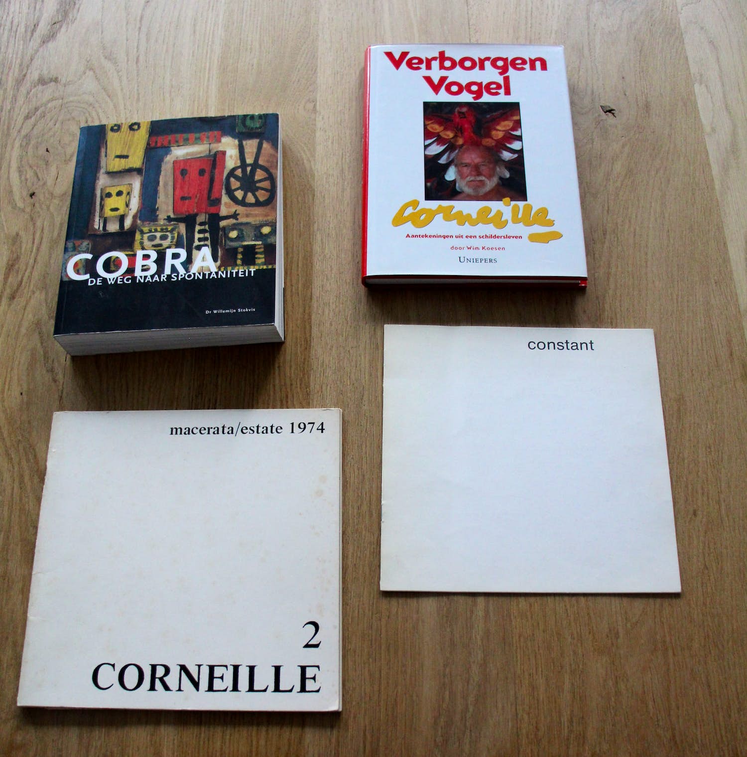Corneille - 2 catalogussen (Corneille/Constant) + 2 boeken (Corneille + Cobra) kopen? Bied vanaf 79!