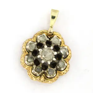 18k goud met zilver hanger met roos diamant tot. 0.10ct – G/H – SI – 4.8 gram kopen? Bied vanaf 650!