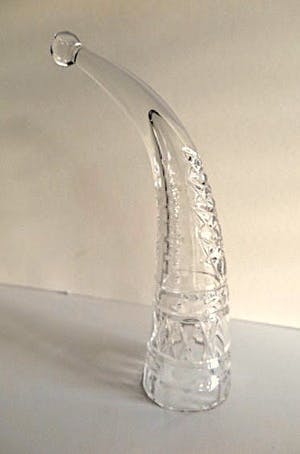 Niet of onleesbaar gesigneerd - 8x Decoratiekristal: 4 RCR Italiaanse Parfumflesjes, Russische Hoorn, Vaas e.a. kopen? Bied vanaf 1!