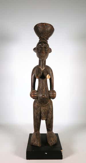 Senufo - Hout, Staand vrouwelijk figuur verkocht voor € 1!