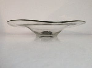 Corry Ammerlaan - Prachtige grote glazen design schaal kopen? Bied vanaf 30!