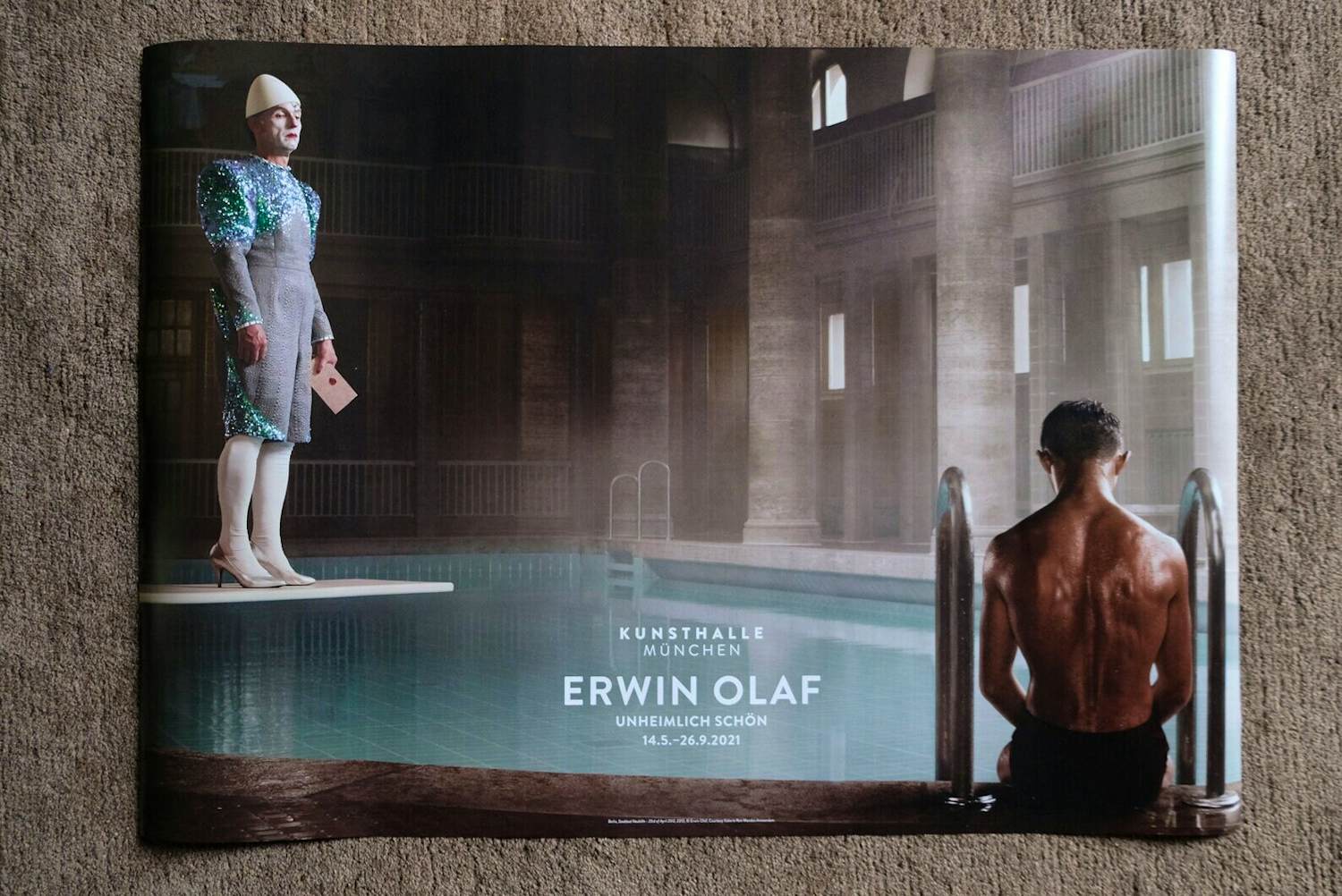 Erwin Olaf - Erwin Olaf exhibition 'Unheimlich Schön' | poster kopen? Bied vanaf 99!