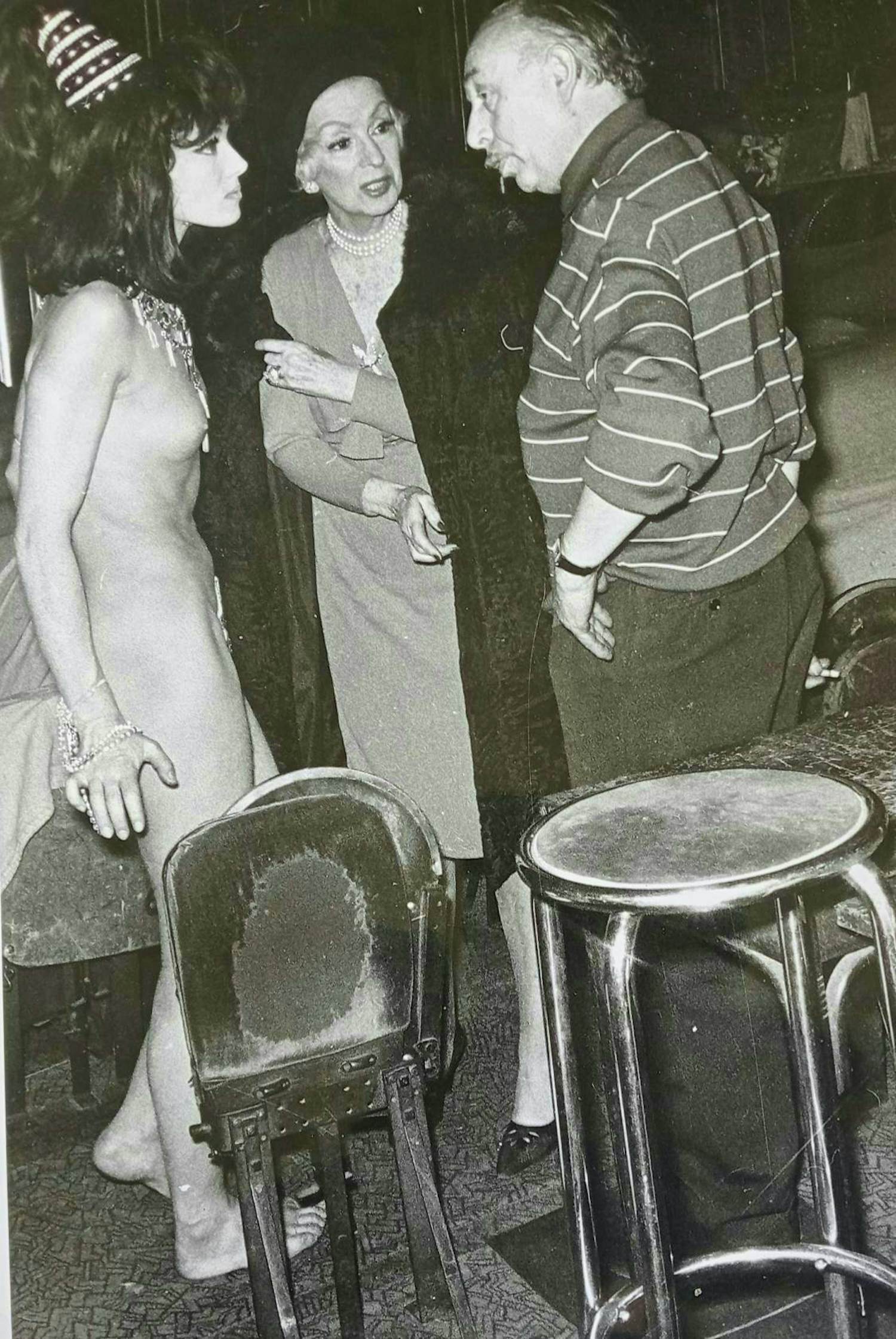 Chanel - Vizo foto Coco Chanel met naakt model kopen? Bied vanaf 75!