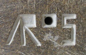 Niet of onleesbaar gesigneerd - Abstract massief natuurstenen sculptuur gesigneerd RS kopen? Bied vanaf 1!