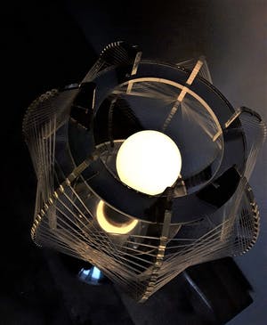 Niet of onleesbaar gesigneerd - Gemerkt Globo- Tafellamp, vermoedelijk ontwerp Paul Secon Swag kopen? Bied vanaf 1!