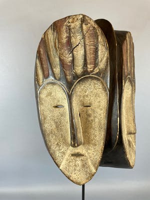 Pende - African mask from the Pende - Congo kopen? Bied vanaf 45!