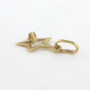 14k geel gouden hanger een vorm van een ster met single cut diamant kopen? Bied vanaf 60!