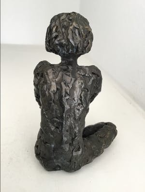 Astrid Veldhuyzen-Koppen - Sculptuur “ In gedachten “ kopen? Bied vanaf 35!