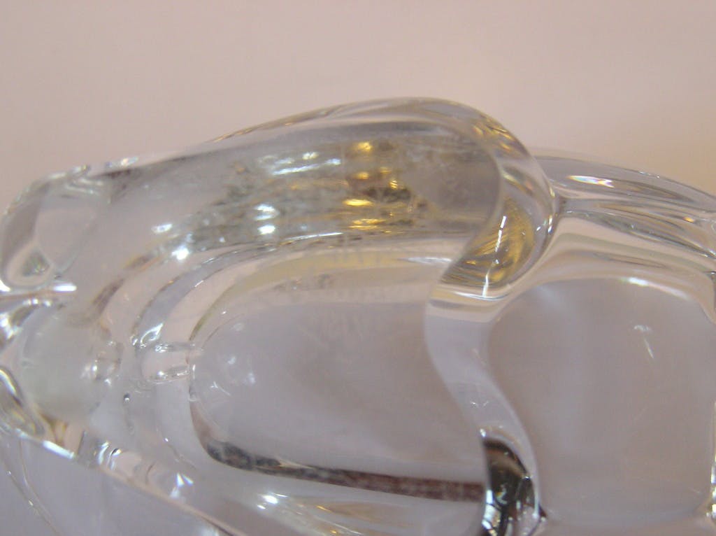 Niet of onleesbaar gesigneerd - Lot Bayel Cristal asbak en ART Vannes asbak kopen? Bied vanaf 1!