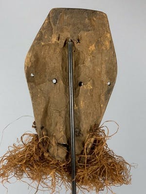 Lega - 200609 - Tribal used African passport mask from the Lega Bwami - Congo. kopen? Bied vanaf 25!