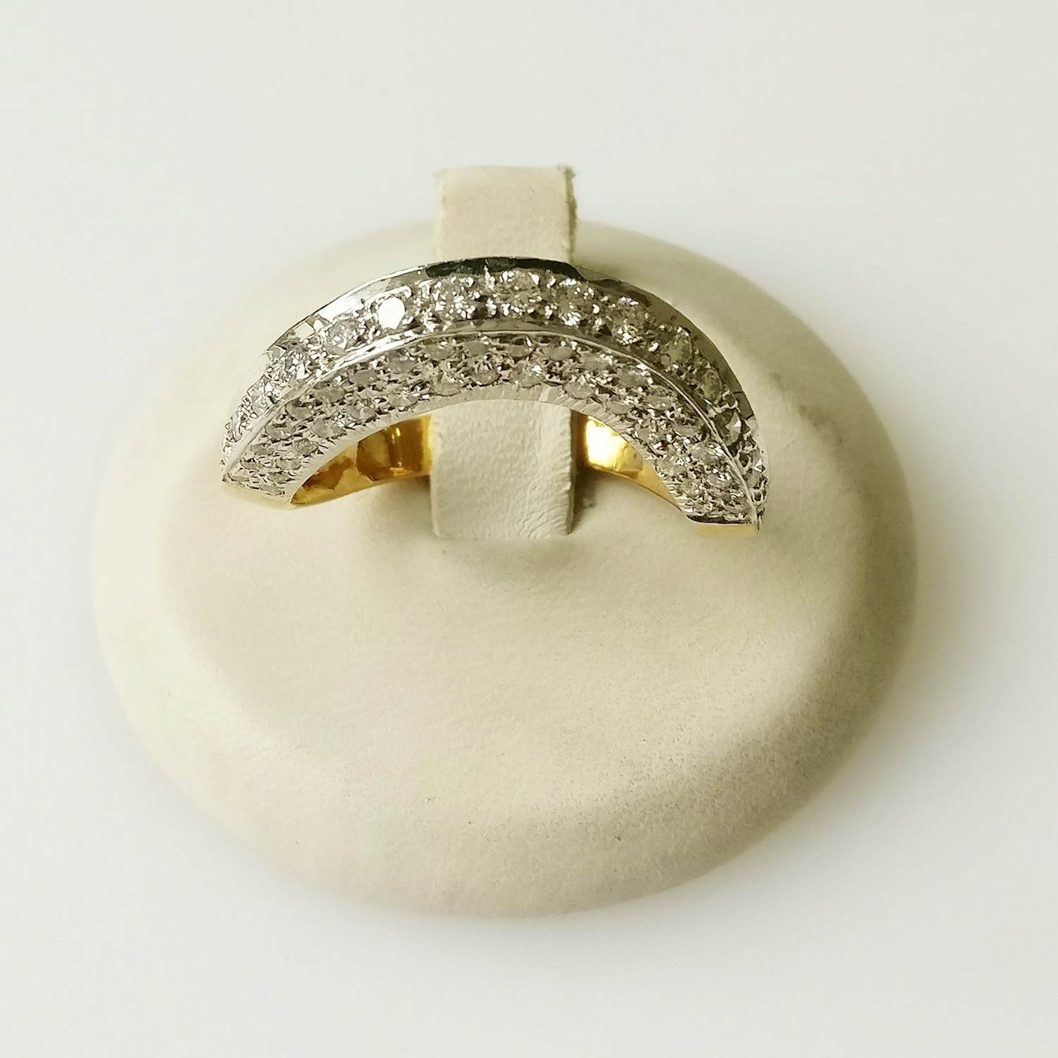 Diamanten ring van 2,61 karaat kopen? Bied vanaf 1850!