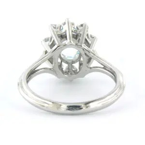 18k gouden ring met topaas en erom heen briljant geslepen diamant tot. 0.40ct kopen? Bied vanaf 660!