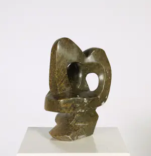 Edmore Sango - Stenen sculptuur, Zonder titel kopen? Bied vanaf 1!