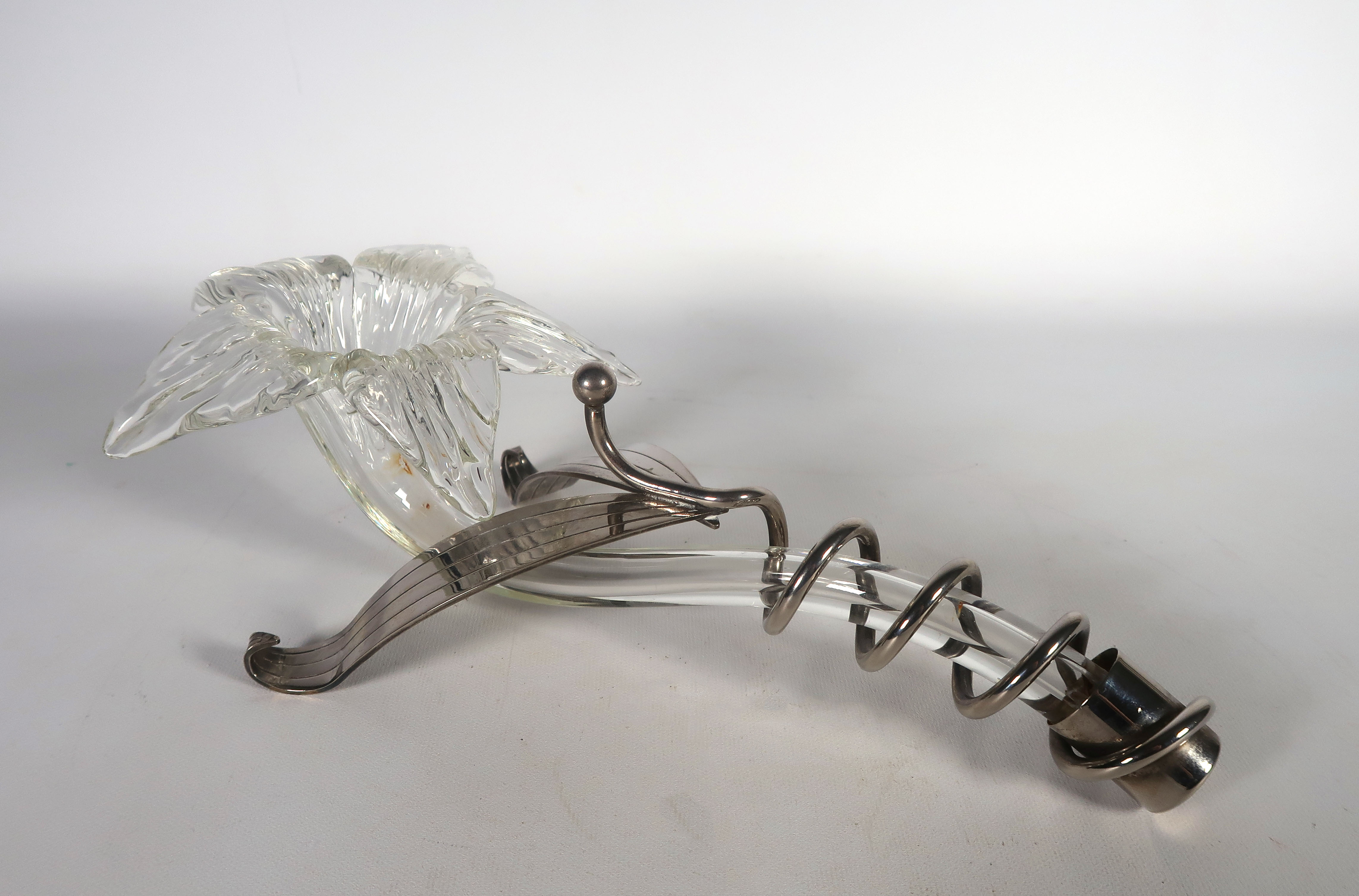 Niet of onleesbaar gesigneerd - Glas en metaal, Solifleur vaasje verkocht voor € 1!