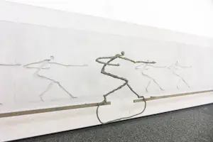 Franz Josef Vanck - Wandobject (buiten) van natuursteen, brons en ijzer kopen? Bied vanaf 500!