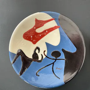 Niet of onleesbaar gesigneerd - Lot van 3 wandborden in Picasso stijl kopen? Bied vanaf 1!