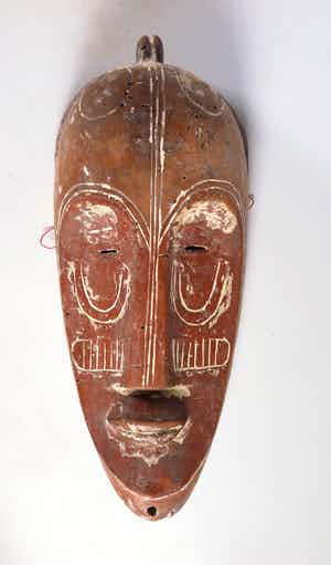 Fang - Hout, Masker verkocht voor € 1!