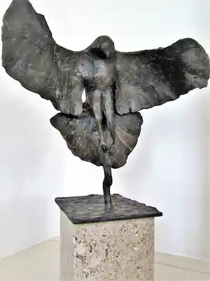 Gotthelf Schlotter - ohne Titel ( Raubvogel mit geöffneten Schwingen) vendu pour 680€ !