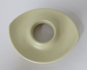 Potterie De Driehoek - Vijf fifties platelen staplbare eierdoppen in pastel kleur kopen? Bied vanaf 25!