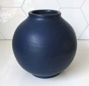 Potterie De Olde Kruyk - Blauwe Bolvaas ontwerp Henno Kurstjens verkocht voor € 10!