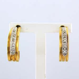 14k gouden oorbellen bezet met single cut geslepen diamanten tot. 0,05ct verkocht voor € 160!