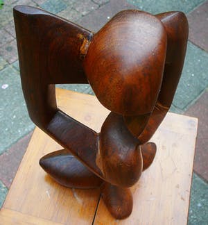 Niet of onleesbaar gesigneerd - 'Bezinning' -sculptuur, tropisch hardhout- kopen? Bied vanaf 10!