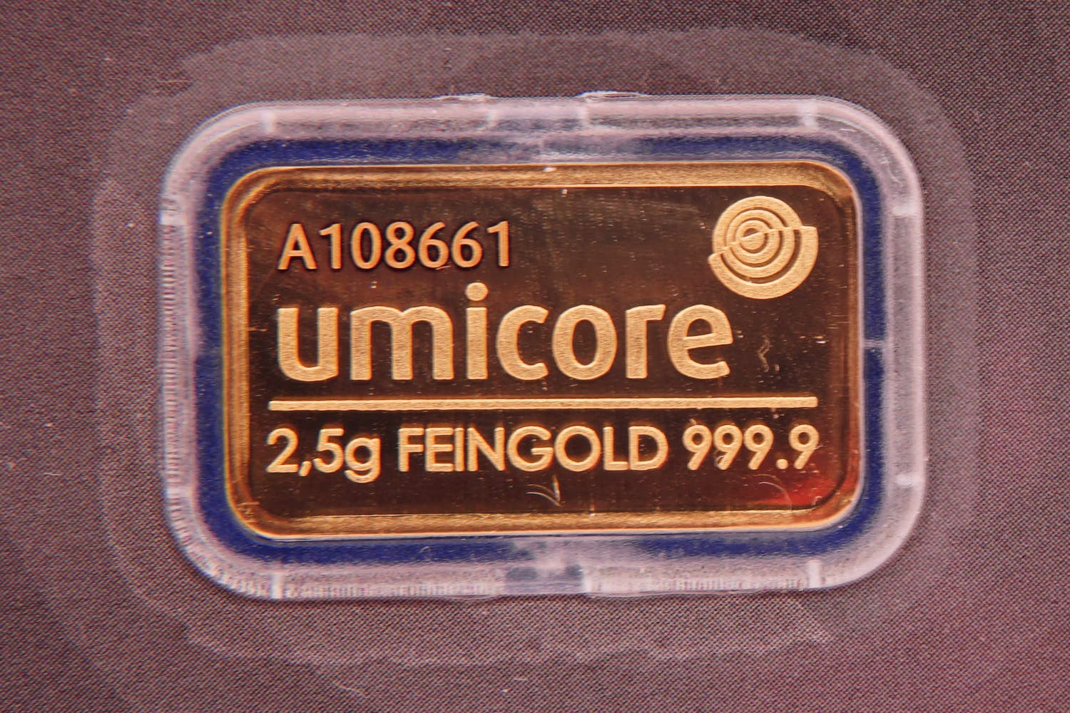 2 - geseald UMICORE massief gouden 999.9 baartje - geseald kopen? Bied vanaf 140!