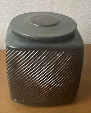 Martin Goedersmann - Deckeldose aus Steinzeug mit Feldspatglasur kopen? Bied vanaf 69!