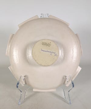 Carla van Ouwenaller - Aardewerk, Lot van drie wit geglazuurde schalen kopen? Bied vanaf 35!