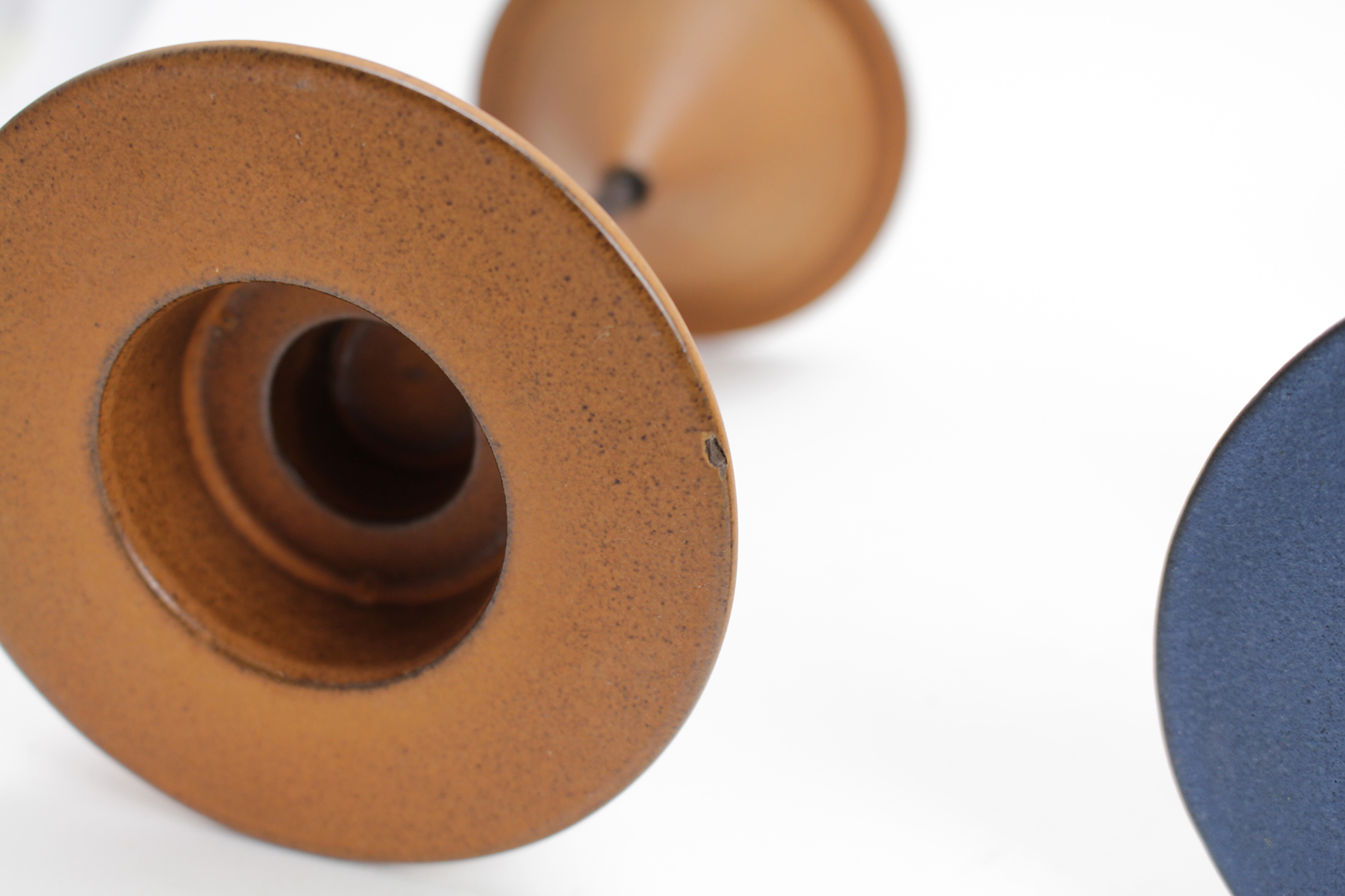 Cor Unum - 3 tweezijdige kandelaren – Theo Potmeer kopen? Bied vanaf 10!