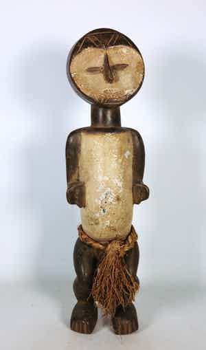 Eket - Houten voorouderbeeld verkocht voor € 30!