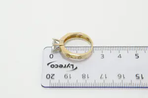 7 - Fraai gedetailleerde 14Krt geel-gouden "schroef" ring - kleine maat! kopen? Bied vanaf 135!