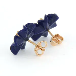 18k rose gouden oorknoppen met lapis lazuli en briljant geslepen diamant 0.08 ct kopen? Bied vanaf 185!