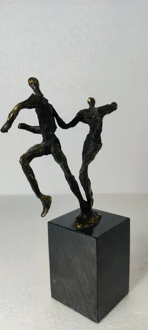 Niet of onleesbaar gesigneerd - Abstract bronzen sculptuur kopen? Bied vanaf 1!