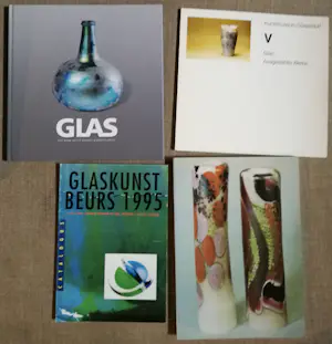 Diverse auteurs - 21 boeken over glaskunst kopen? Bied vanaf 20!