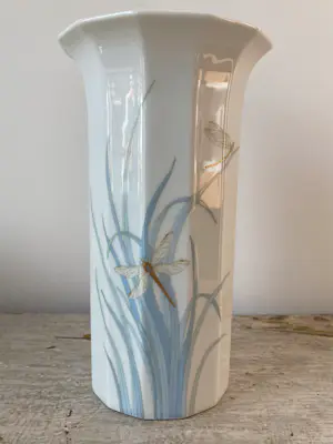 Rosenthal - Art Deco Dragonfly vaas ontworpen door Tapio Wirkkala kopen? Bied vanaf 45!