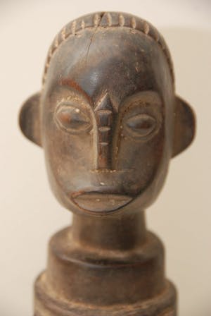 Dogon - 170501 - Tribal used African Rare Tikar figure - Cameroon. kopen? Bied vanaf 25!