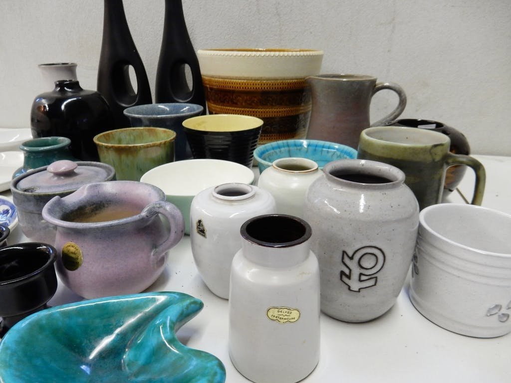 Potterie Ravelli - Collectie puntgave keramiek: Jaap Ravelli e.a. : Meydam, Delfos, Huizen, Zenith kopen? Bied vanaf 30!