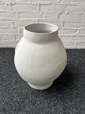 Hella Jongerius - Big white pot kopen? Bied vanaf 375!