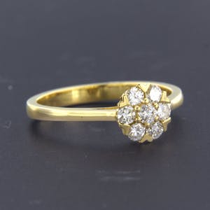 18K Goud - geel gouden ring bezet met briljant geslepen diamant kopen? Bied vanaf 550!
