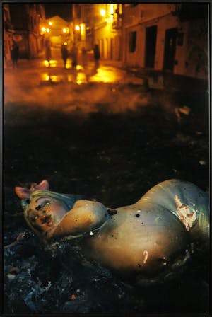 Cristobal Hara - C-Print op aluminium, Zonder titel - Ingelijst (Groot) kopen? Bied vanaf 1!