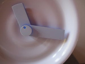 Marcel Wanders - 2 Balans klokjes kopen? Bied vanaf 40!