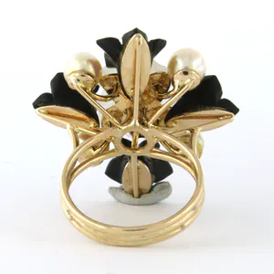 14k gouden ring bezet met bergkristal, parel, onyx en briljant geslepen diamant kopen? Bied vanaf 500!