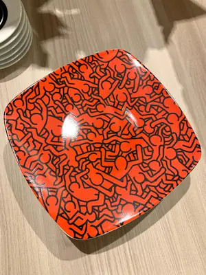 Keith Haring - Tognana servies 24 delig porselein kopen? Bied vanaf 500!